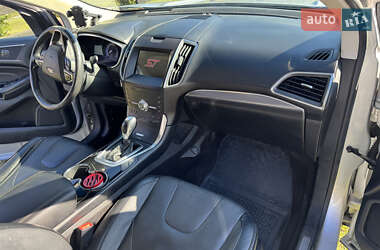 Внедорожник / Кроссовер Ford Edge 2015 в Черновцах