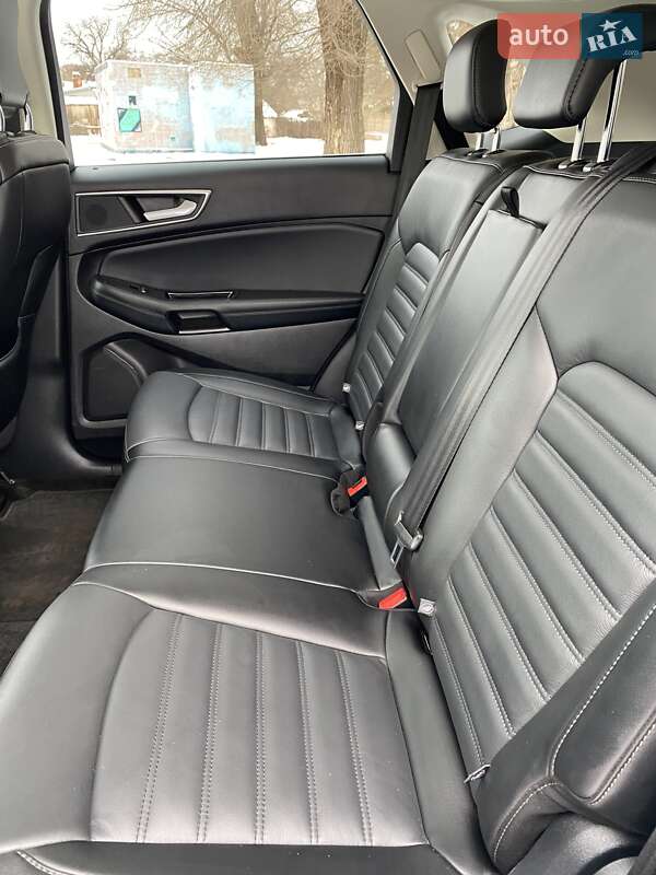 Позашляховик / Кросовер Ford Edge 2017 в Кривому Розі