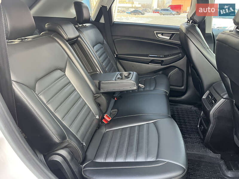 Внедорожник / Кроссовер Ford Edge 2017 в Киеве