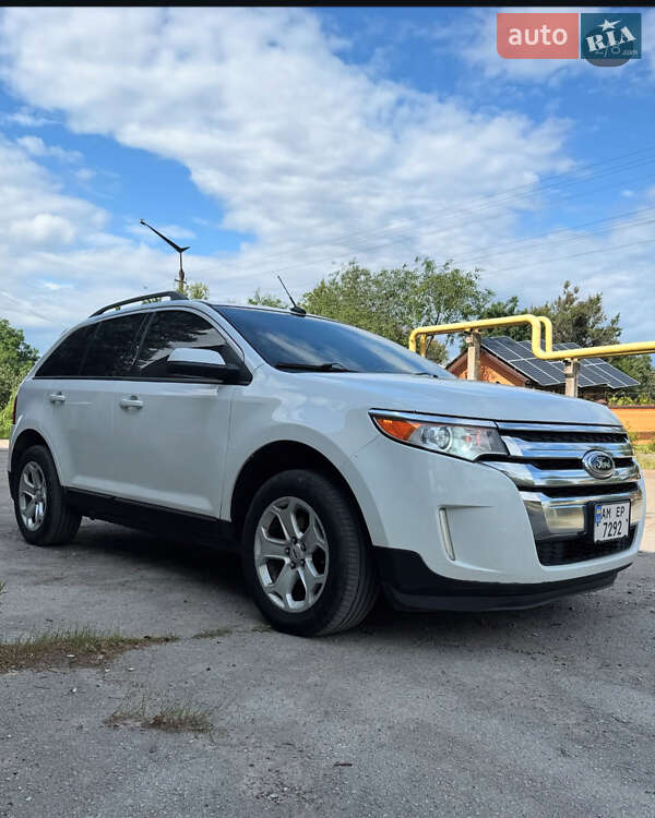 Внедорожник / Кроссовер Ford Edge 2014 в Коростышеве фото 2 Внедорожник / Кроссовер Ford Edge 2014 в Коростышеве