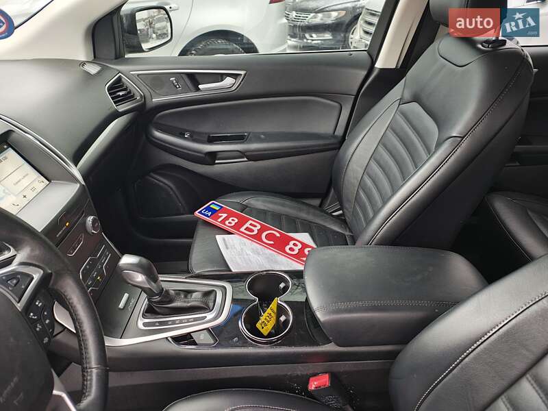 Позашляховик / Кросовер Ford Edge 2016 в Рівному