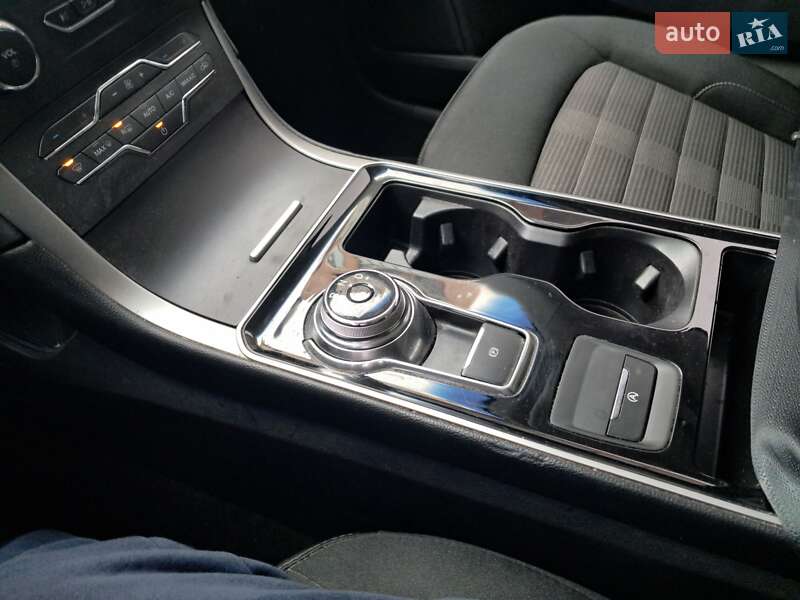 Позашляховик / Кросовер Ford Edge 2019 в Рівному