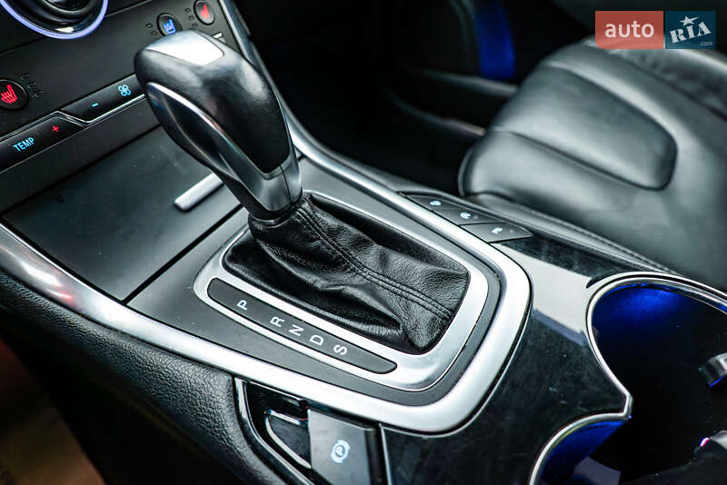 Позашляховик / Кросовер Ford Edge 2016 в Києві