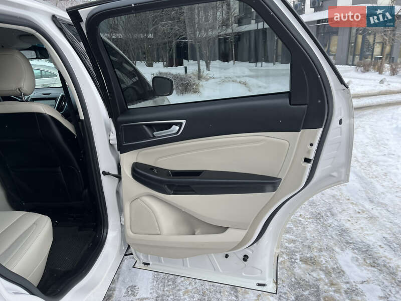 Внедорожник / Кроссовер Ford Edge 2017 в Киеве