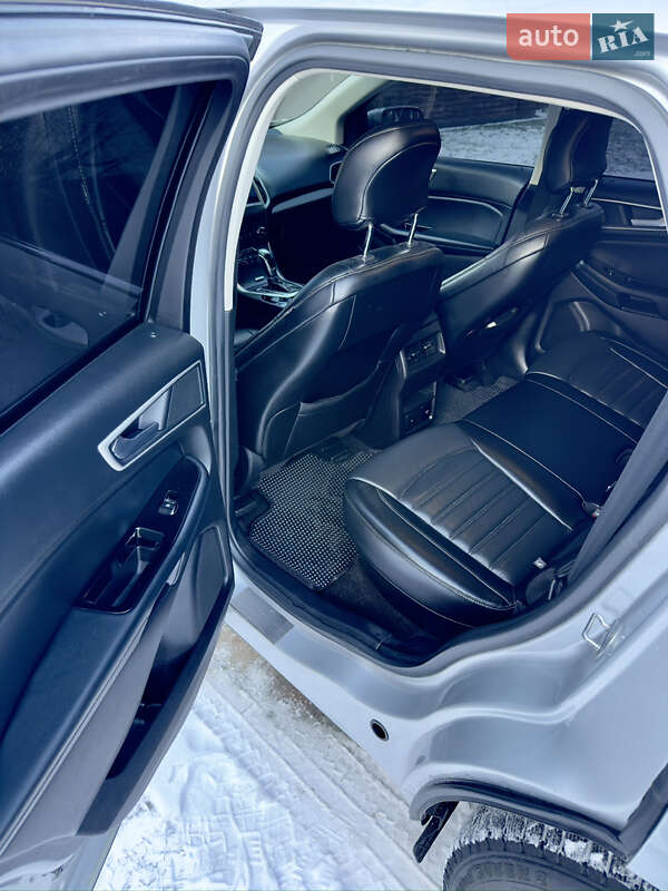 Позашляховик / Кросовер Ford Edge 2017 в Кременчуці