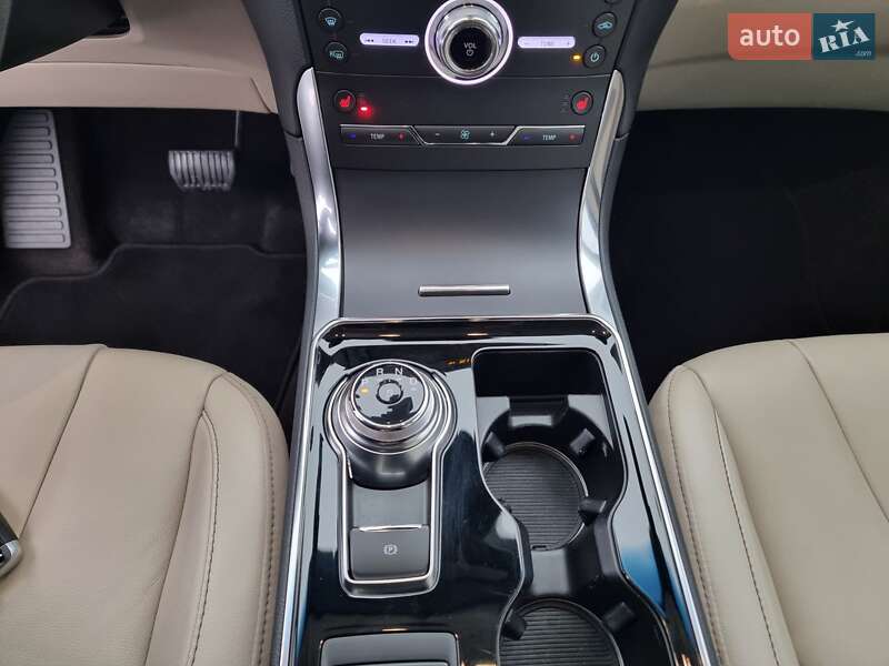 Позашляховик / Кросовер Ford Edge 2019 в Житомирі