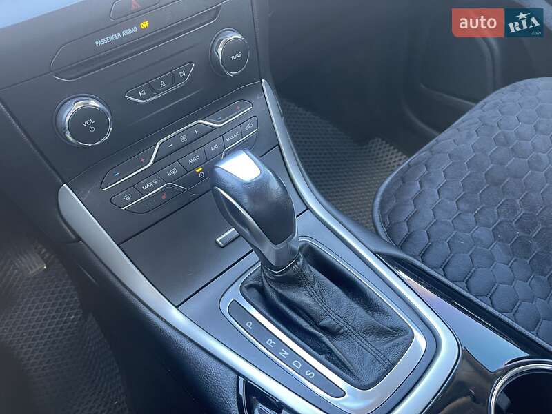 Внедорожник / Кроссовер Ford Edge 2018 в Николаеве