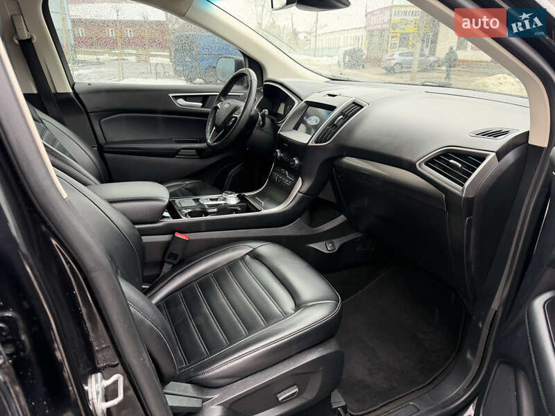 Внедорожник / Кроссовер Ford Edge 2019 в Дубно