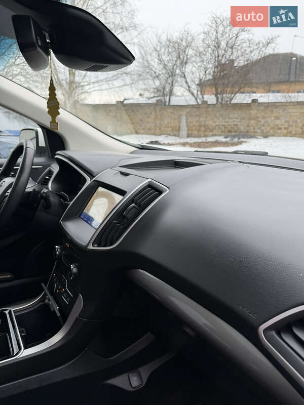 Внедорожник / Кроссовер Ford Edge 2020 в Дубно