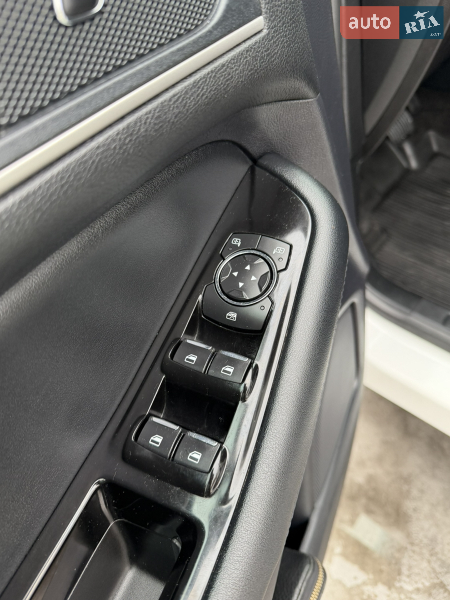 2020 Ford Edge - мініатюра 33