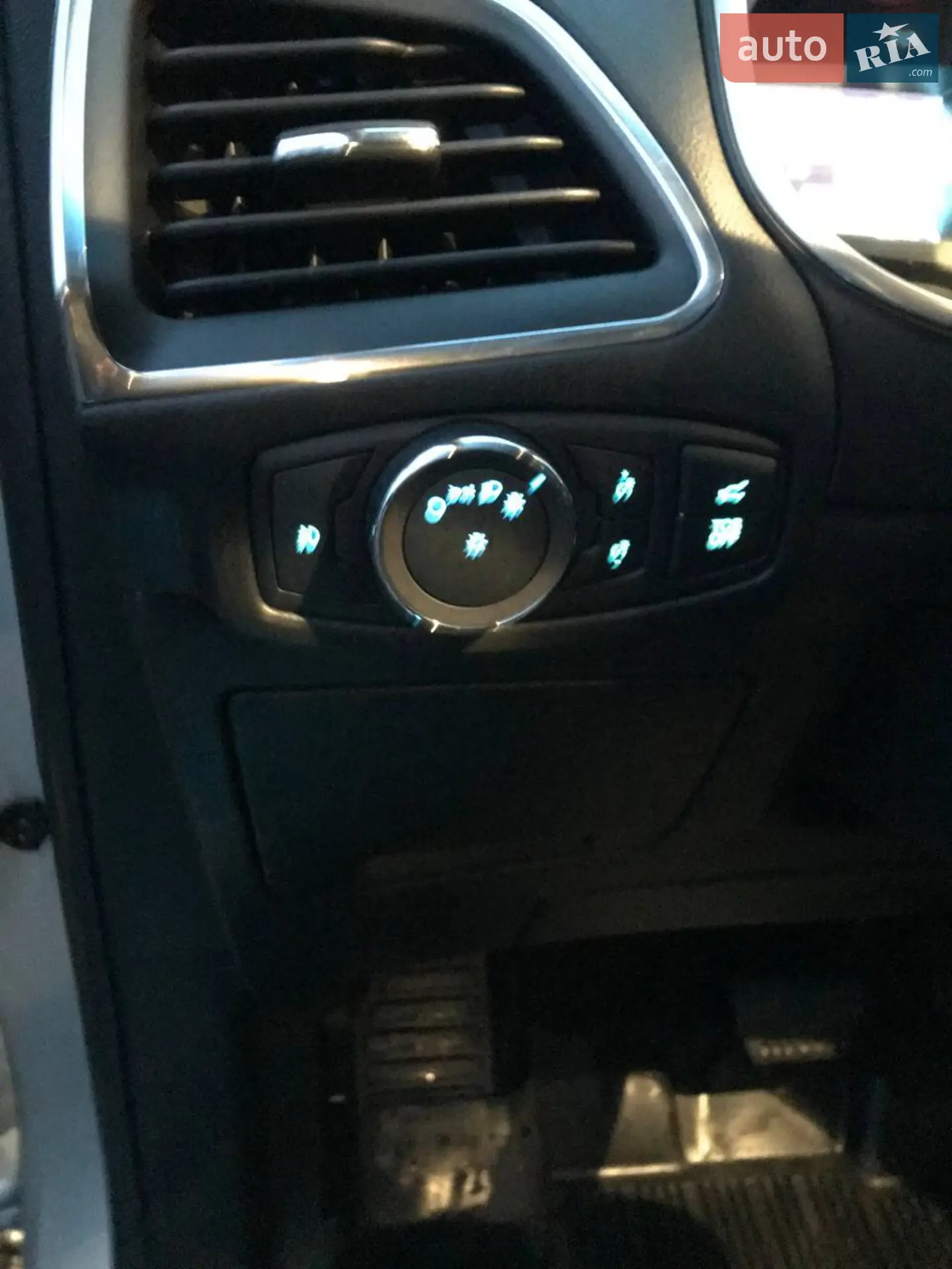 2019 Ford Edge - мініатюра 10