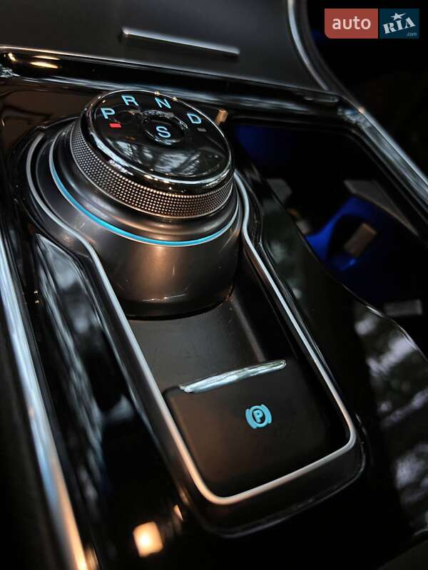 Внедорожник / Кроссовер Ford Edge 2019 в Киеве