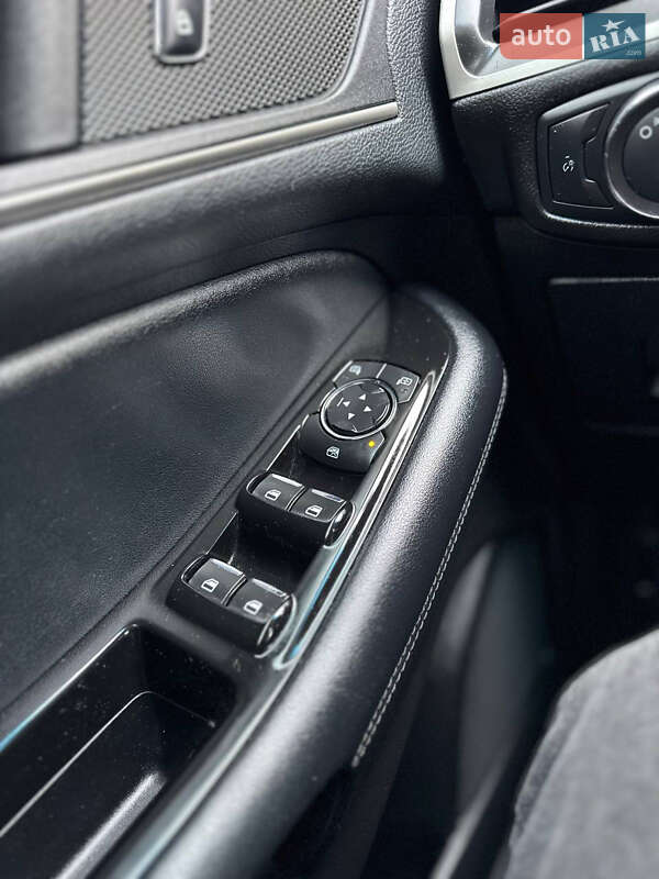 Позашляховик / Кросовер Ford Edge 2016 в Стрию фото 37 Позашляховик / Кросовер Ford Edge 2016 в Стрию