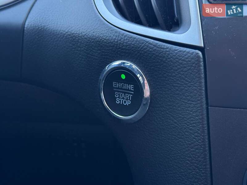 Позашляховик / Кросовер Ford Edge 2017 в Рівному