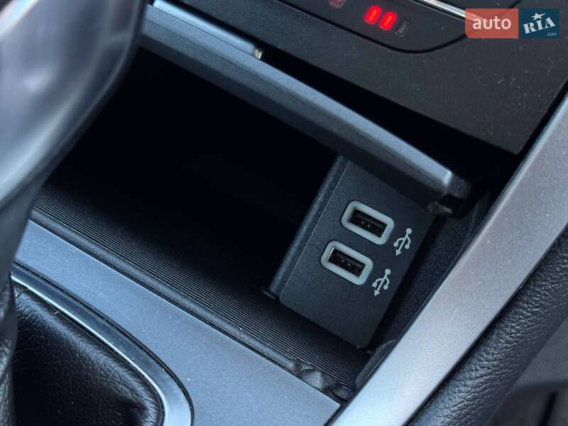 Позашляховик / Кросовер Ford Edge 2017 в Рівному