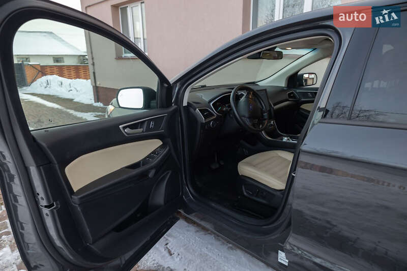 Позашляховик / Кросовер Ford Edge 2021 в Дубні