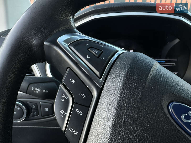 Позашляховик / Кросовер Ford Edge 2021 в Харкові