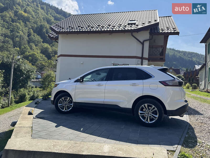 Внедорожник / Кроссовер Ford Edge 2016 в Яремче