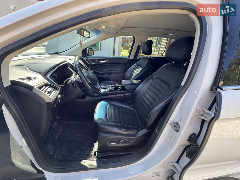 Внедорожник / Кроссовер Ford Edge 2016 в Яремче