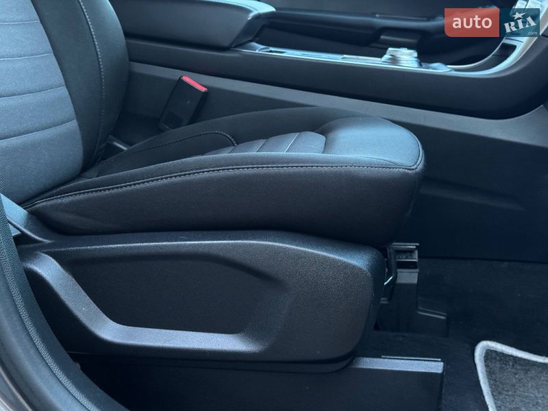 Позашляховик / Кросовер Ford Edge 2021 в Рівному