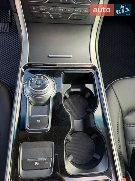 Внедорожник / Кроссовер Ford Edge 2020 в Киеве