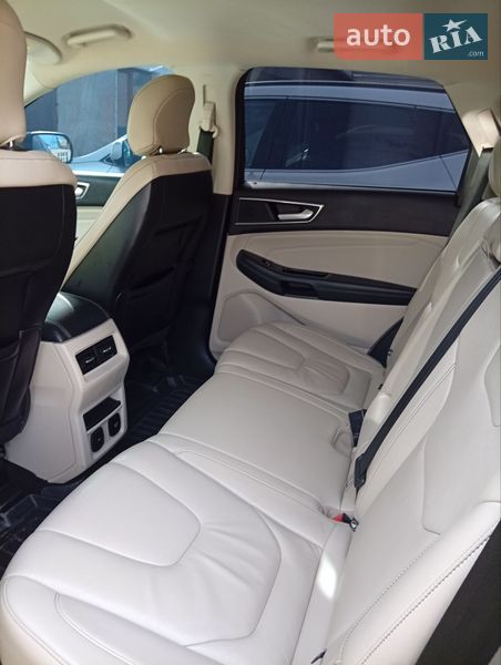 Внедорожник / Кроссовер Ford Edge 2018 в Рогатине