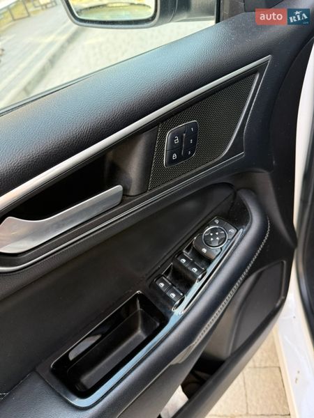 Внедорожник / Кроссовер Ford Edge 2016 в Ивано-Франковске