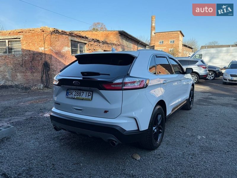 Внедорожник / Кроссовер Ford Edge 2019 в Дубно