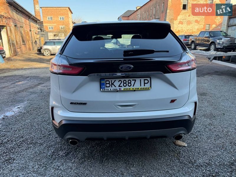 Внедорожник / Кроссовер Ford Edge 2019 в Дубно