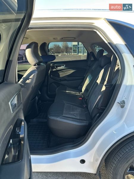 Внедорожник / Кроссовер Ford Edge 2016 в Николаеве