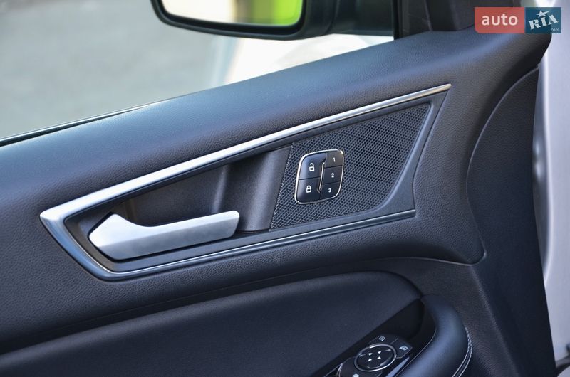 Внедорожник / Кроссовер Ford Edge 2018 в Киеве