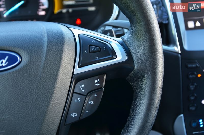 Внедорожник / Кроссовер Ford Edge 2018 в Киеве