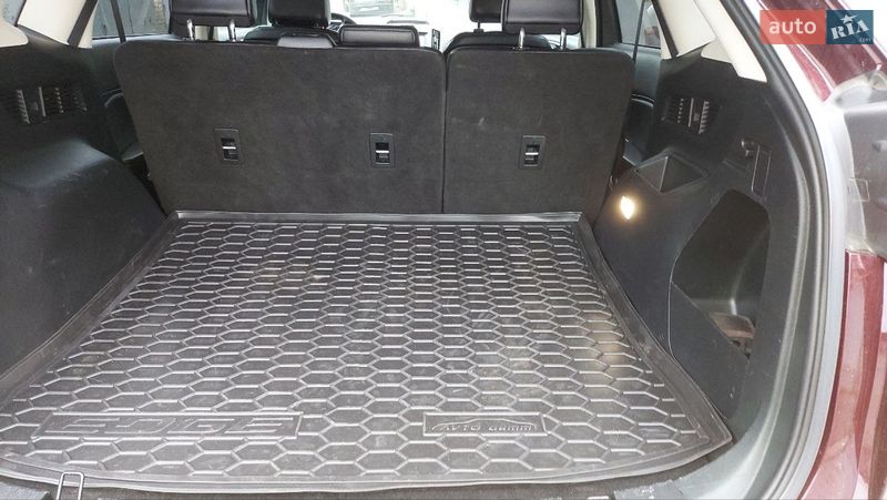 Позашляховик / Кросовер Ford Edge 2020 в Києві