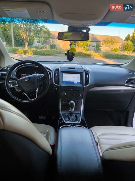 Внедорожник / Кроссовер Ford Edge 2016 в Луцке