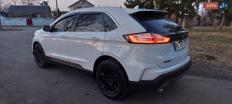 Внедорожник / Кроссовер Ford Edge 2019 в Дубно