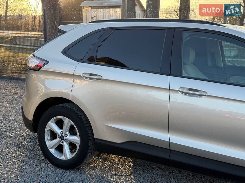 Позашляховик / Кросовер Ford Edge 2017 в Стрию