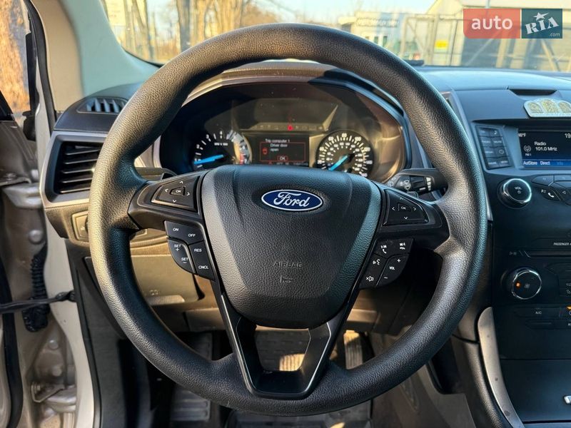 Позашляховик / Кросовер Ford Edge 2017 в Стрию