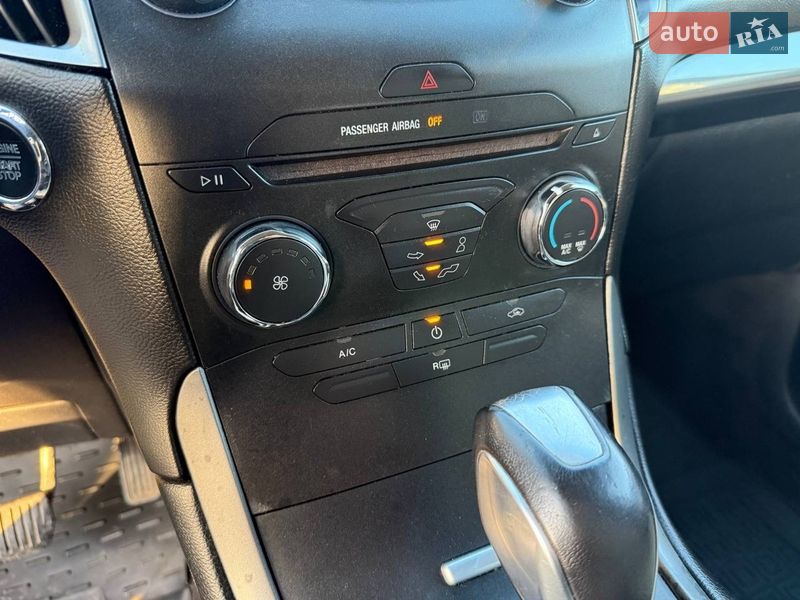 Позашляховик / Кросовер Ford Edge 2017 в Стрию