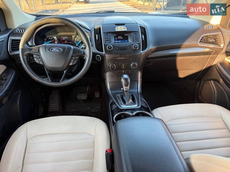 Позашляховик / Кросовер Ford Edge 2017 в Стрию