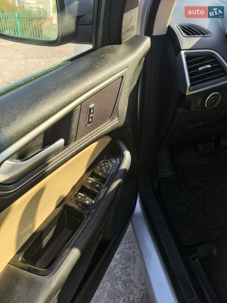 Позашляховик / Кросовер Ford Edge 2016 в Тернополі