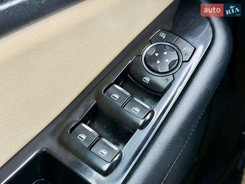 Внедорожник / Кроссовер Ford Edge 2016 в Харькове
