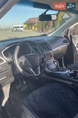 Внедорожник / Кроссовер Ford Edge 2016 в Благовещенском
