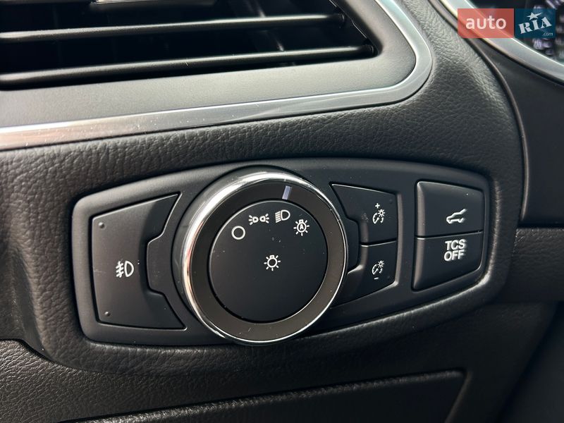 Позашляховик / Кросовер Ford Edge 2019 в Сумах фото 32 Позашляховик / Кросовер Ford Edge 2019 в Сумах