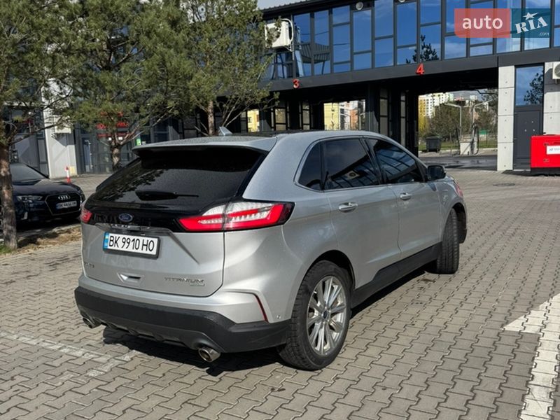 Позашляховик / Кросовер Ford Edge 2018 в Рівному