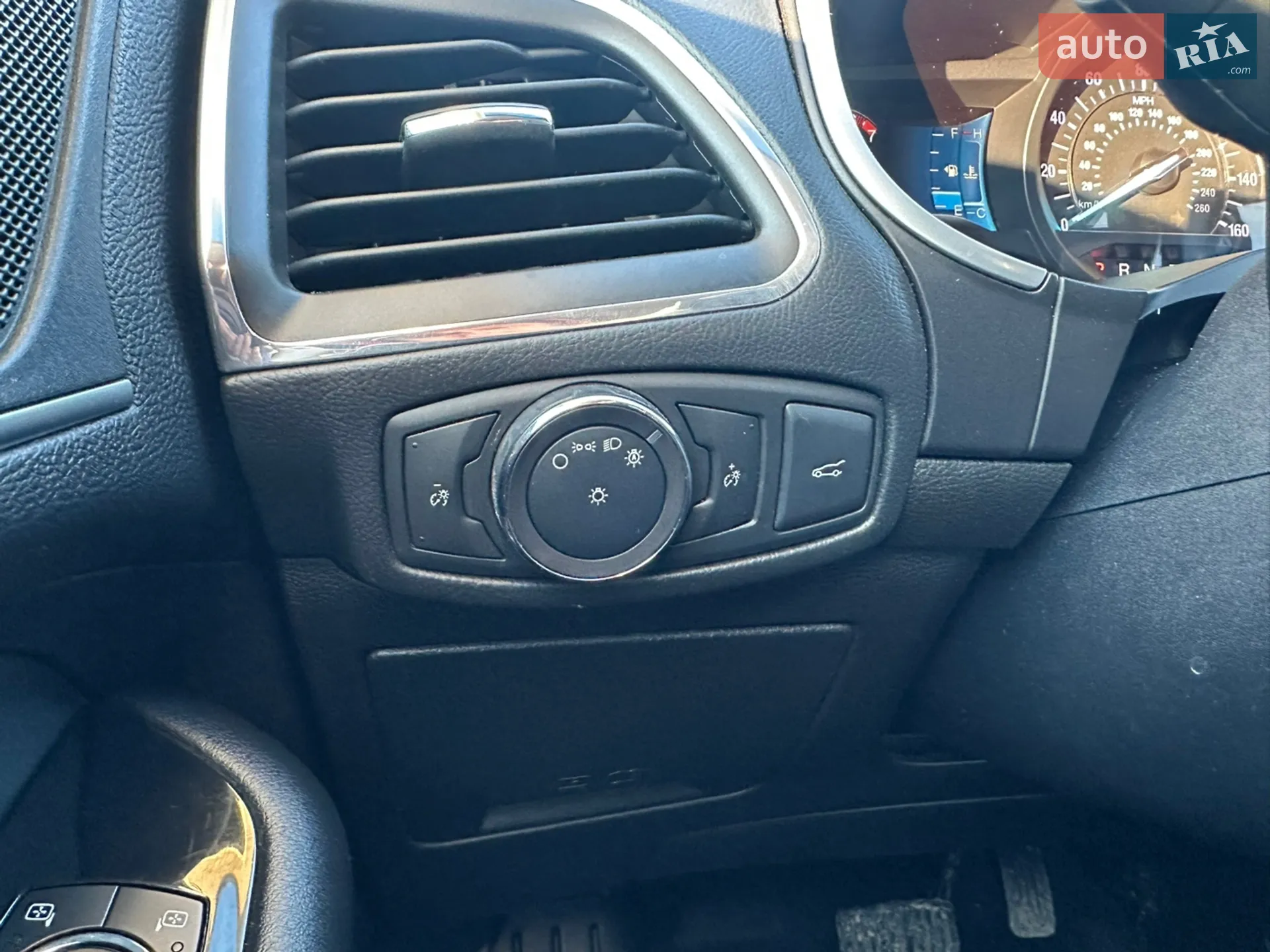 2017 Ford Edge - мініатюра 23