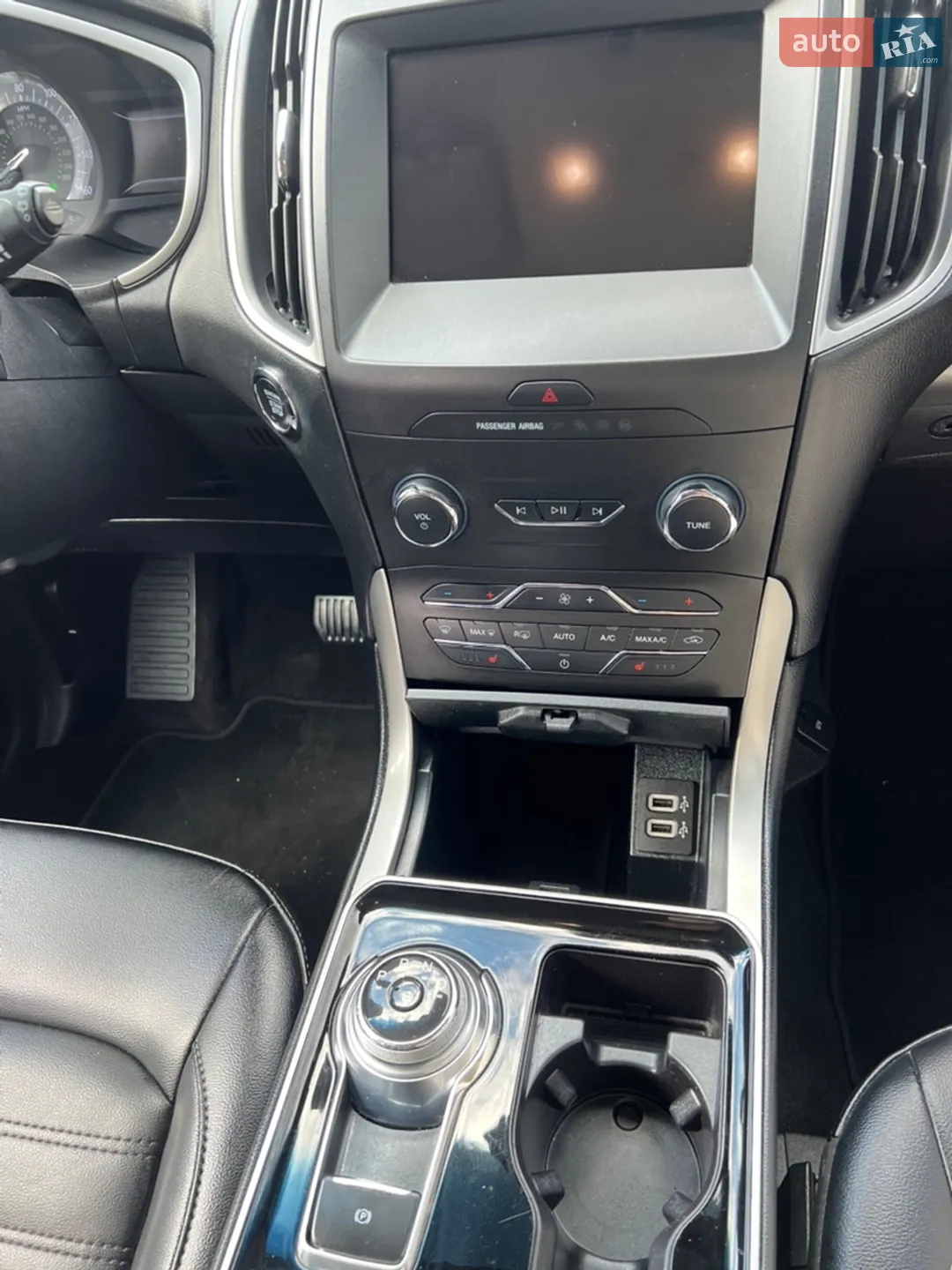 2019 Ford Edge - мініатюра 29