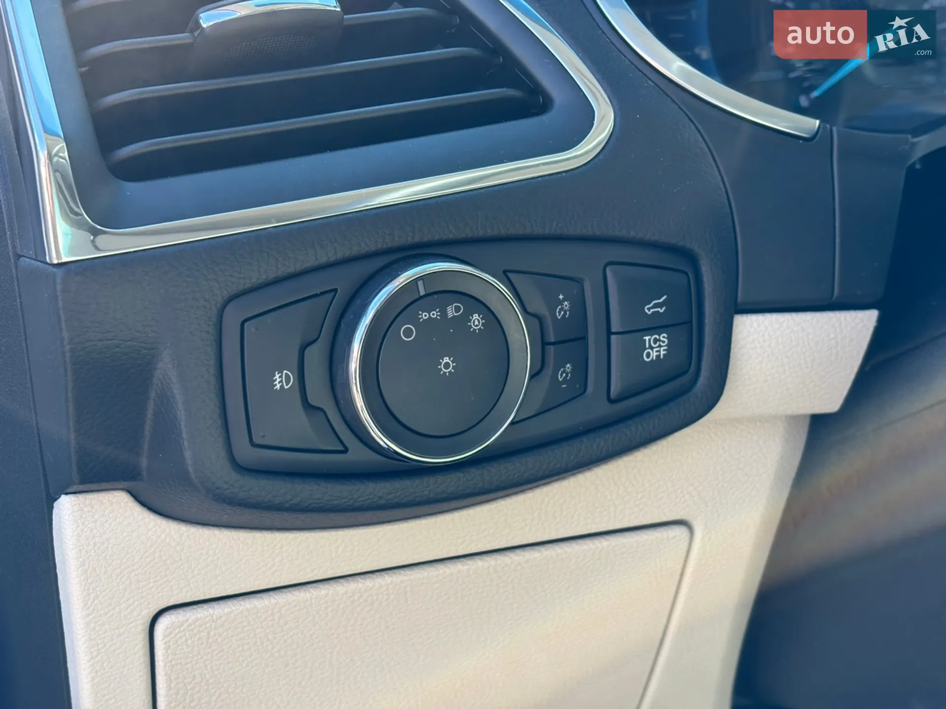 2020 Ford Edge - мініатюра 28