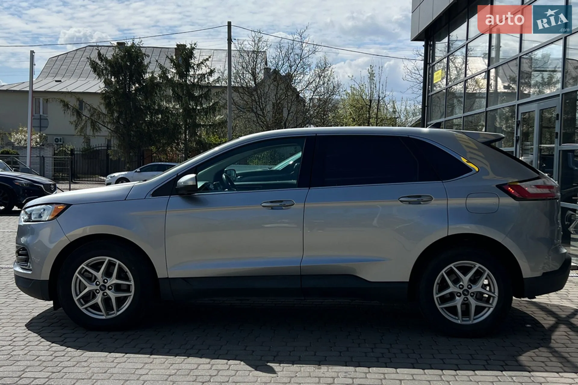 2021 Ford Edge - мініатюра 4