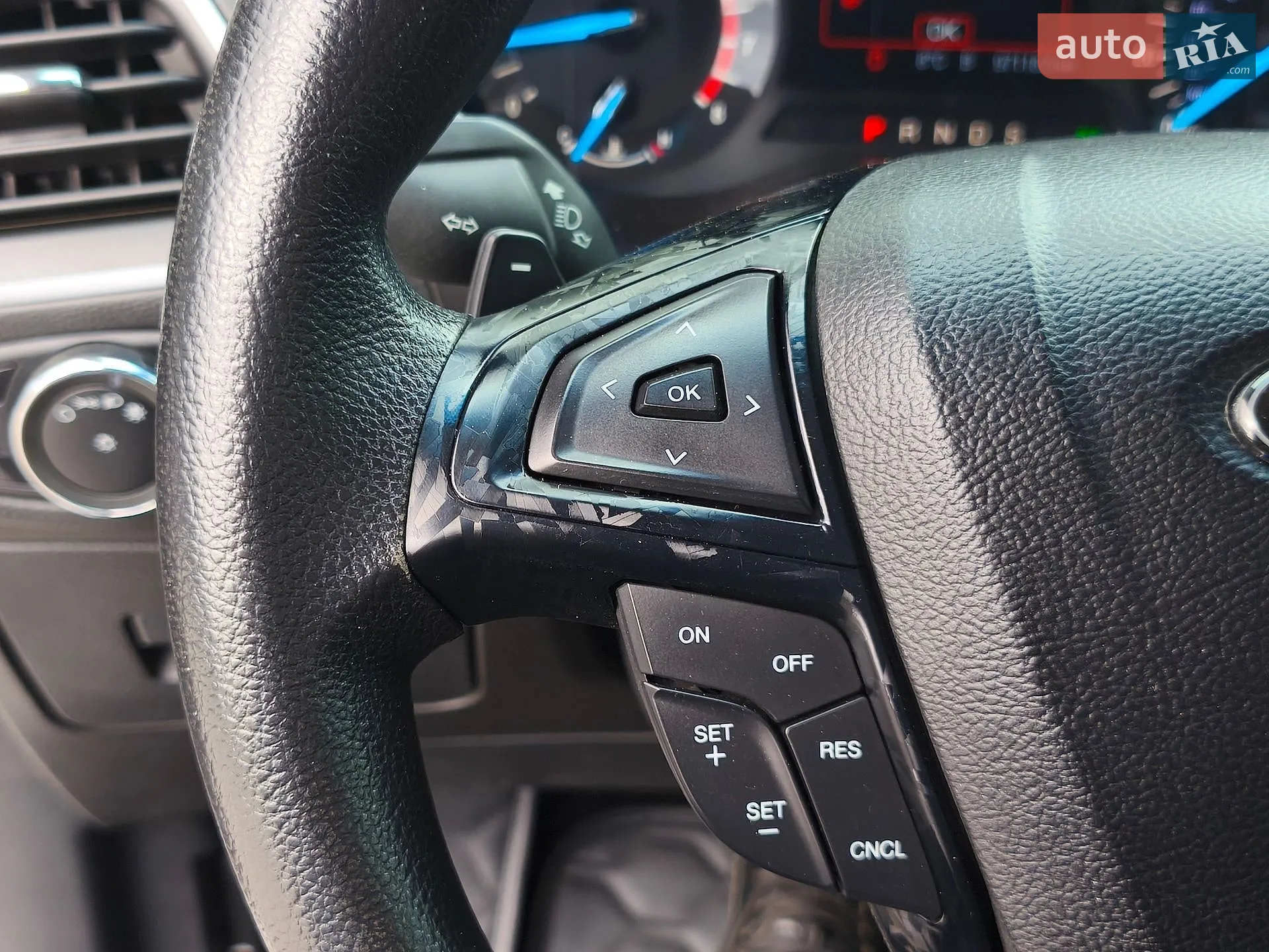 2017 Ford Edge - мініатюра 28