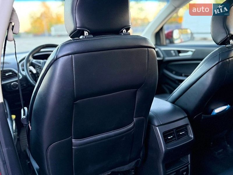 Внедорожник / Кроссовер Ford Edge 2016 в Тернополе